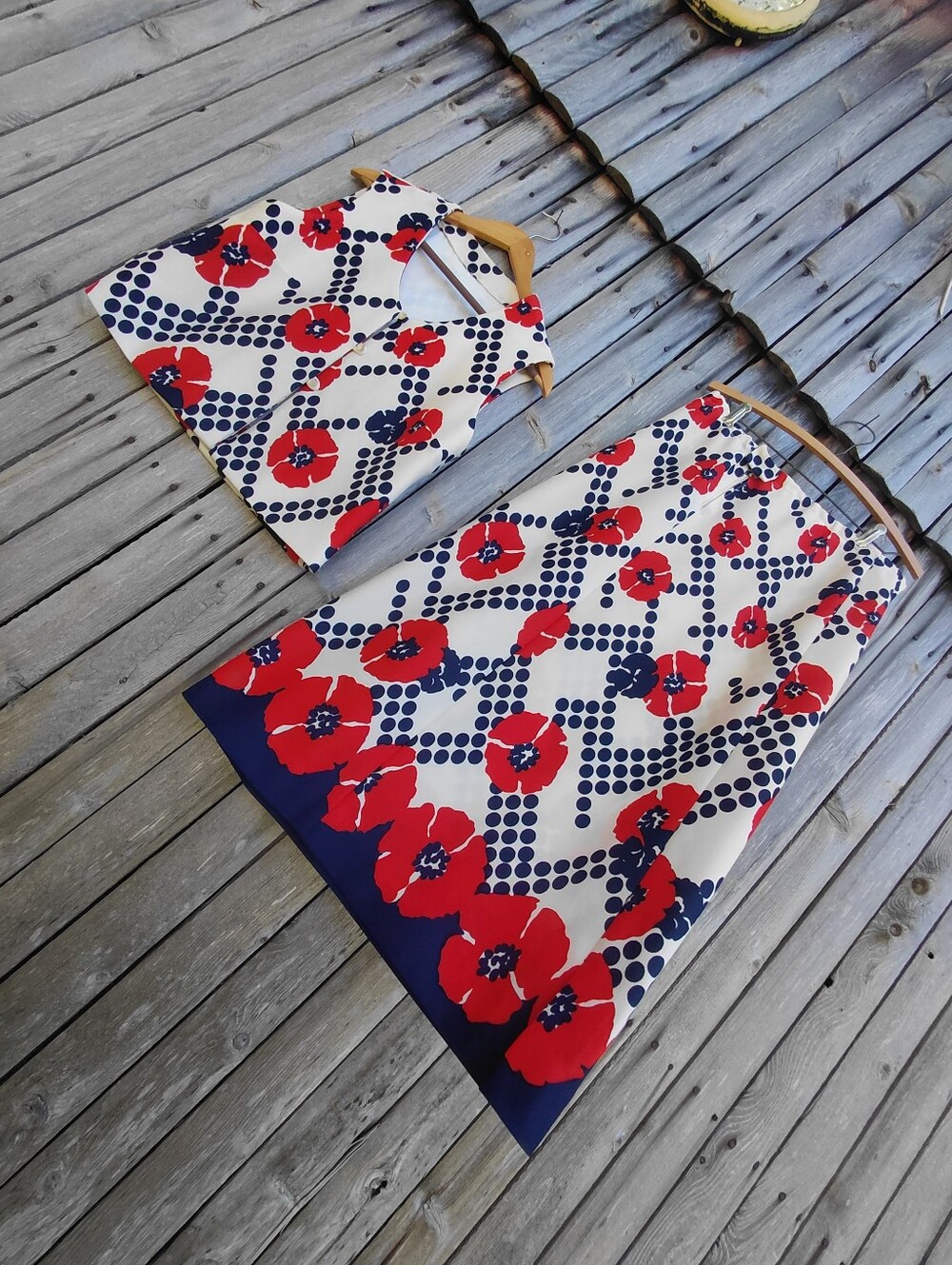 Vintage 70s handmade poppy flower & navy print tank top & skirt set Womens L